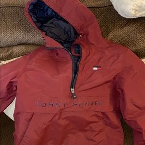 Tommy hilfigure weather resistant windbreak